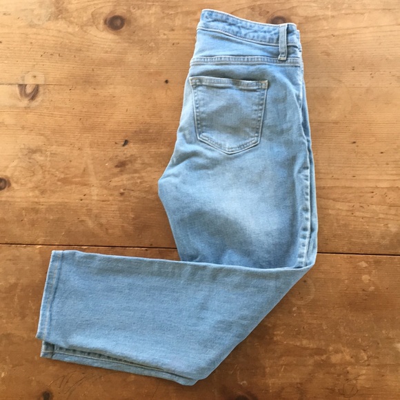 Universal Thread Boyfriend Jean - Picture 4 of 4